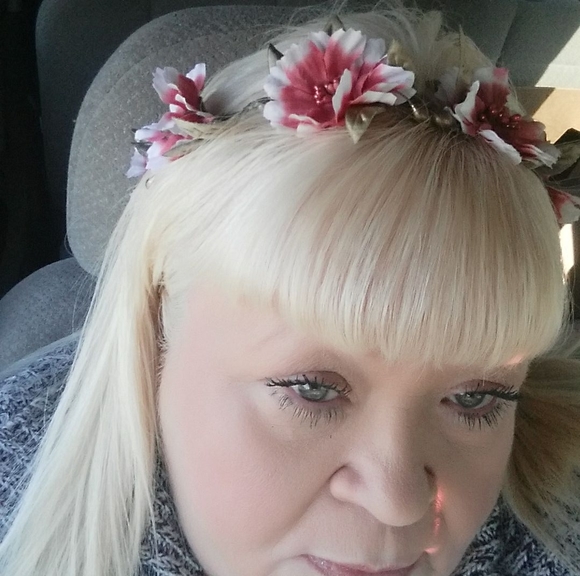 Meet your Posher, Debra - Picture 1 of 1